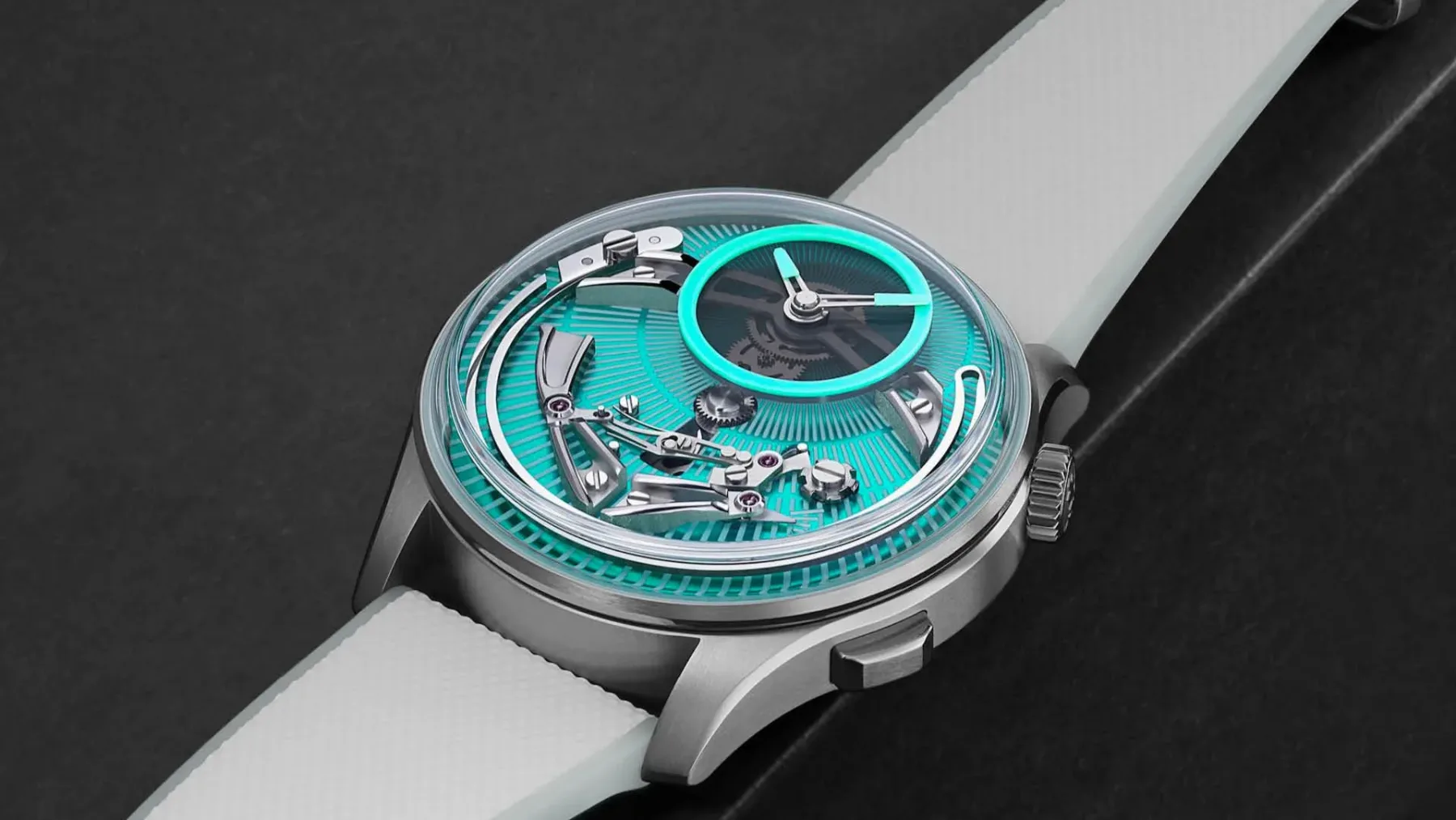 Christopher Ward C1 Bel Canto Lumière: Ura, ki osvetli čas z izjemno luminiscenco