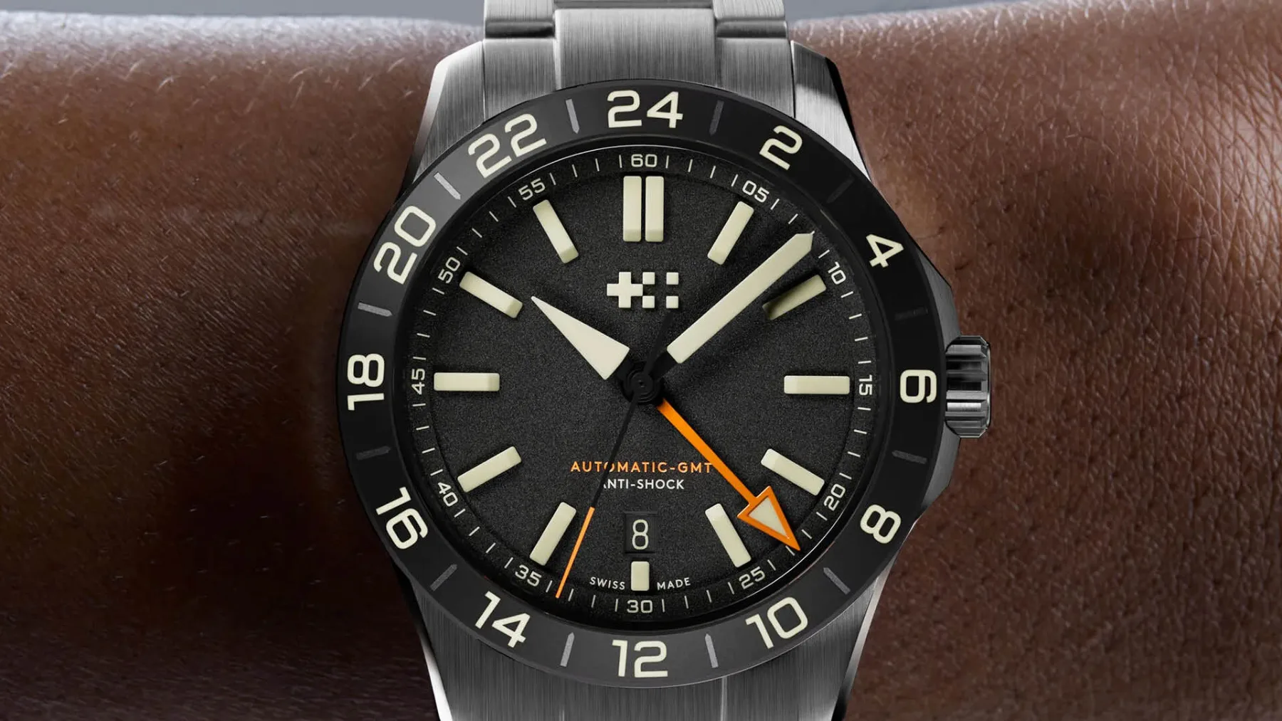 Christopher Ward C63 Sealander Extreme GMT: Potovalna ura, ki se ne ustraši ničesar