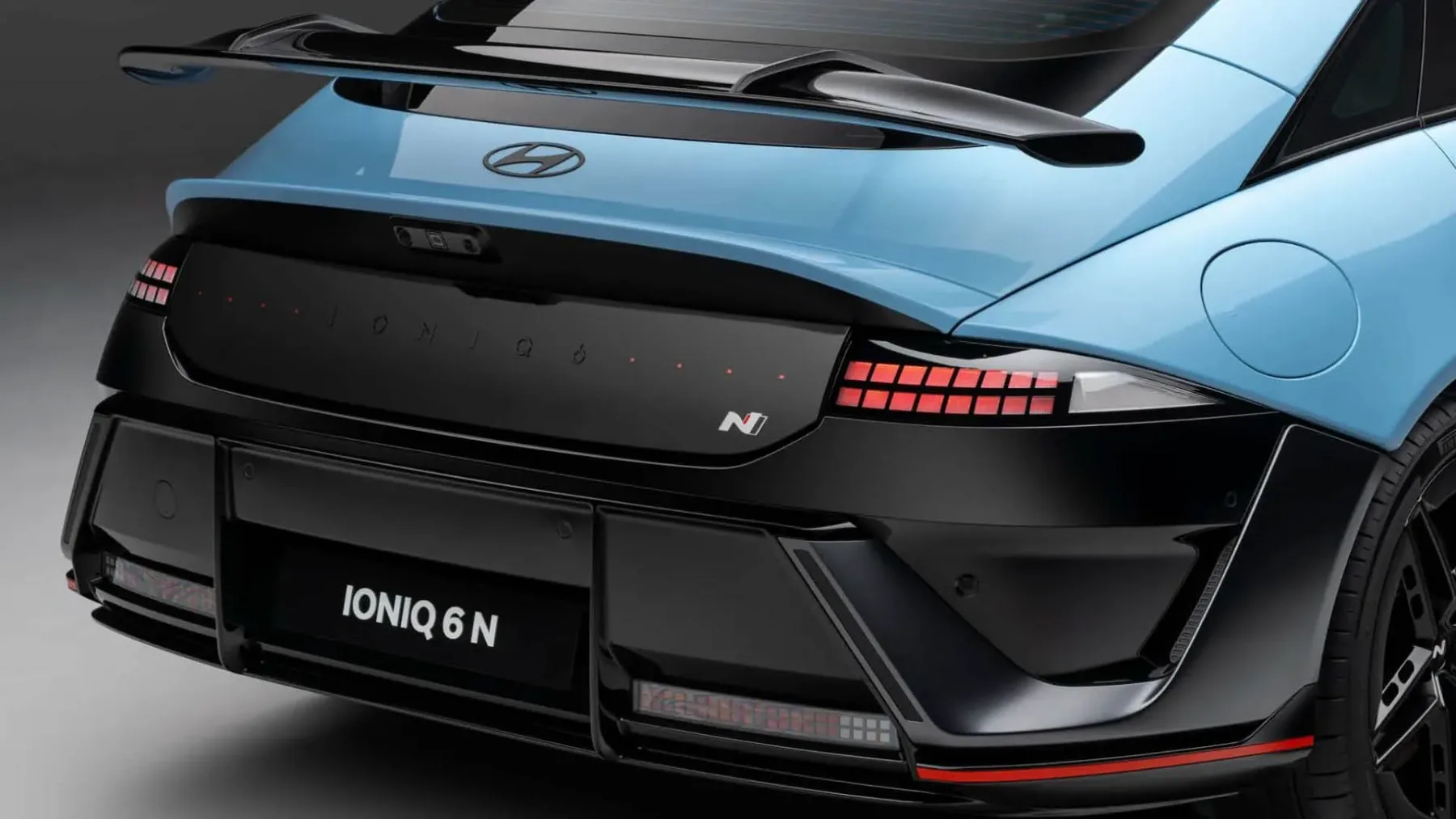 Čisti nesmisel – novi Hyundai Ioniq 6 N (2026) – 641 KM električni projektil, ki tiho kriči po ovinkih