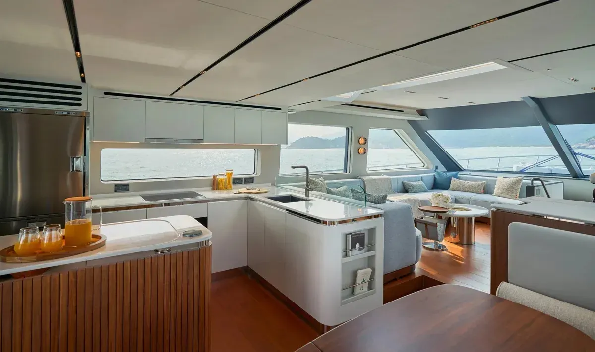 CL Yachts CLB65 SUV: Plavajoči terenec z 2.272 konjskimi močmi, ki se požvižga na kapitanovo posadko – slika 1