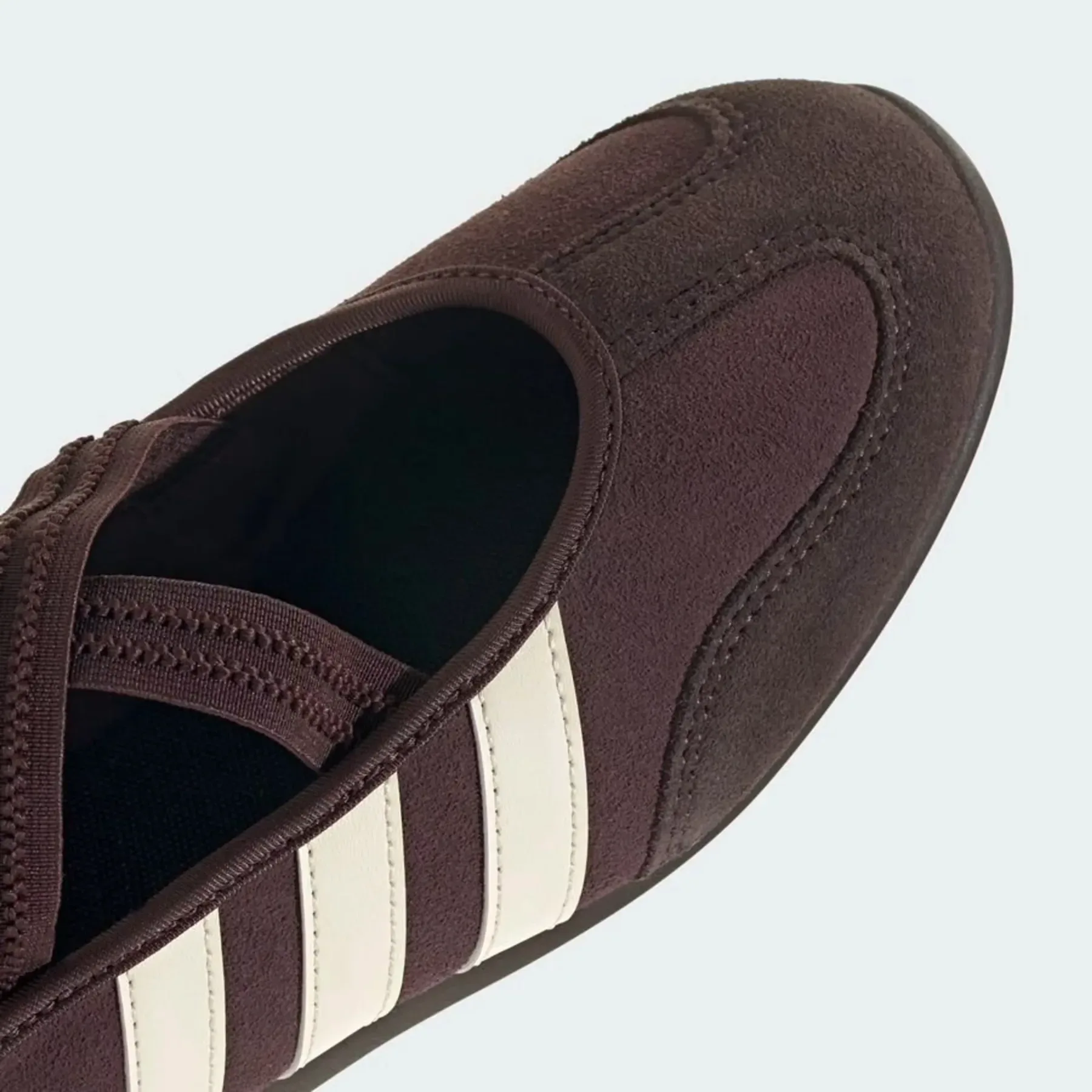 Čokoladna poslastica na nogah: adidas Barreda Mary Jane osvaja baletni trend