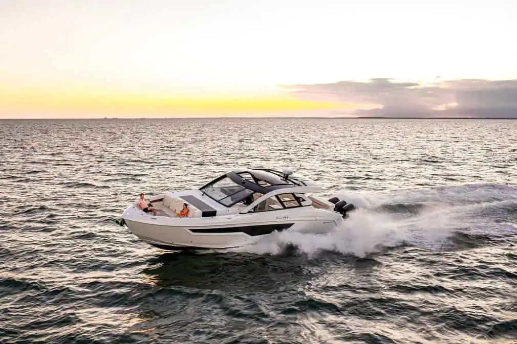 Foto: Cruisers Yachts