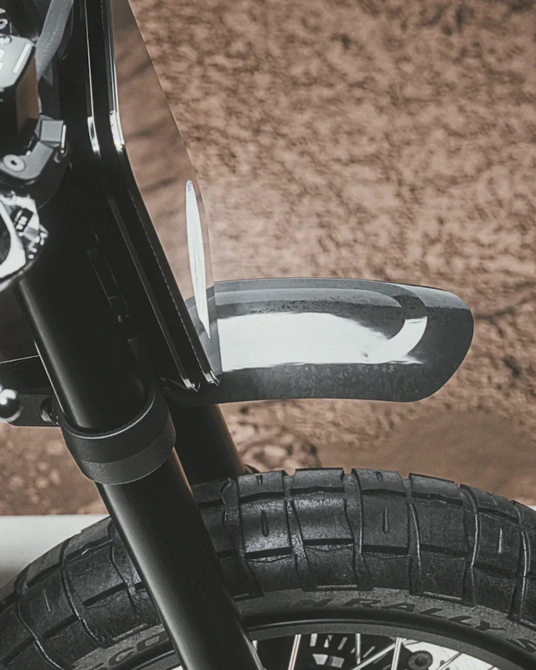 Dab Motors 1αX Electric Scrambler: leteči Francoz z dušo dirtkrosarja in umom iz vesolja