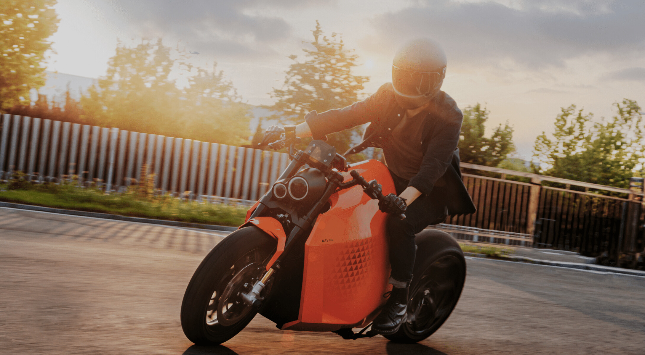 DaVinci DC100 – je najbolj napreden motocikel vseh časov