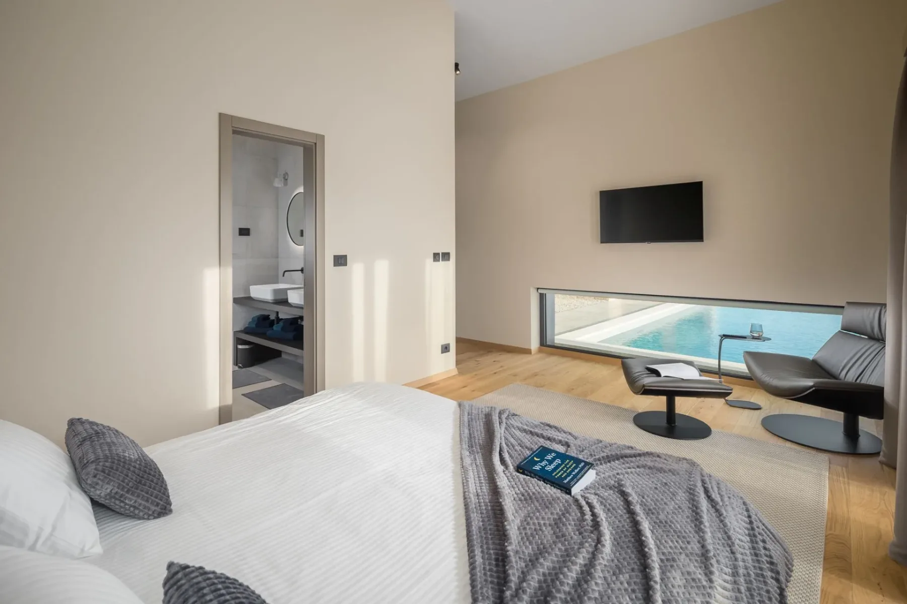 Design Villa Oliba v srcu Istre: kjer se arhitekturni minimalizem potopi v sredozemsko spokojnost