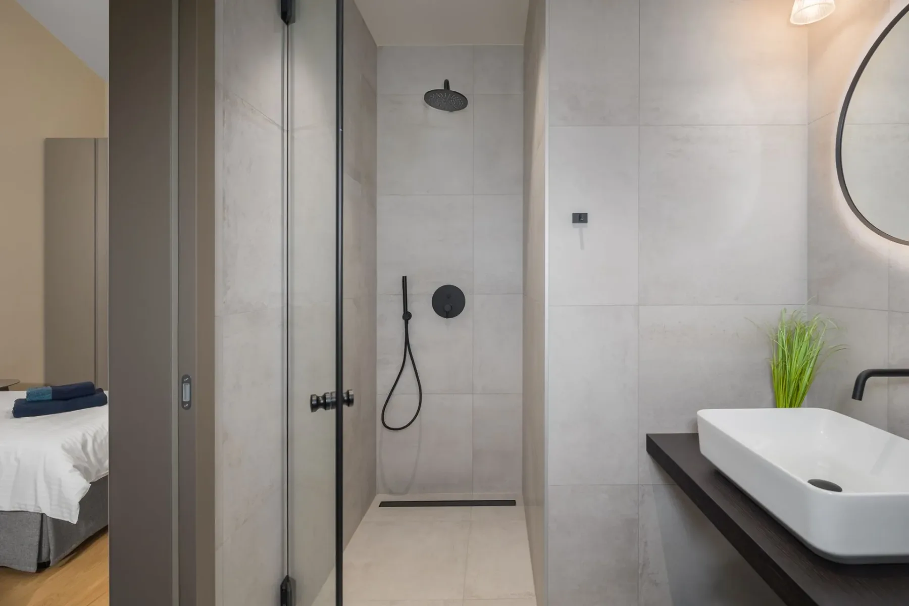 Design Villa Oliba v srcu Istre: kjer se arhitekturni minimalizem potopi v sredozemsko spokojnost