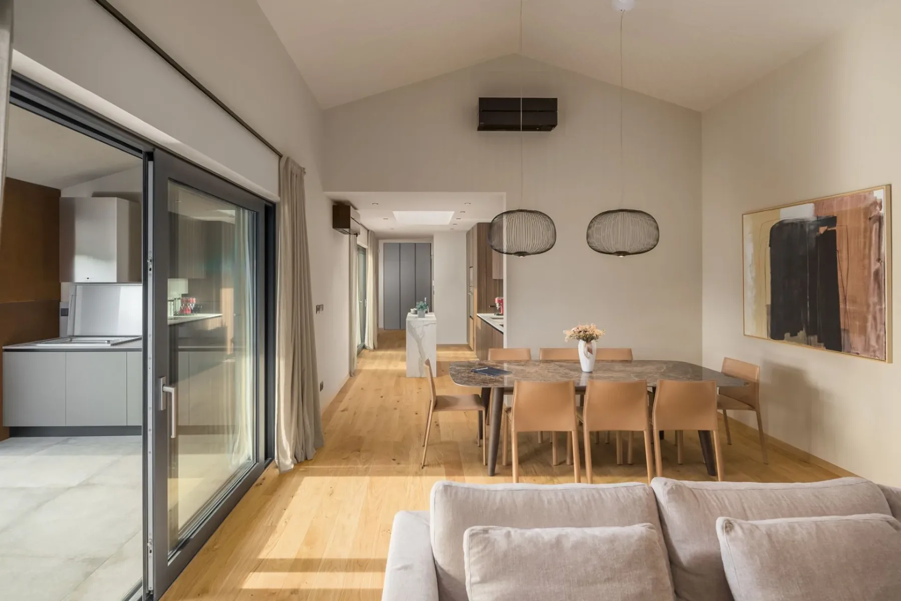 Design Villa Oliba v srcu Istre: kjer se arhitekturni minimalizem potopi v sredozemsko spokojnost