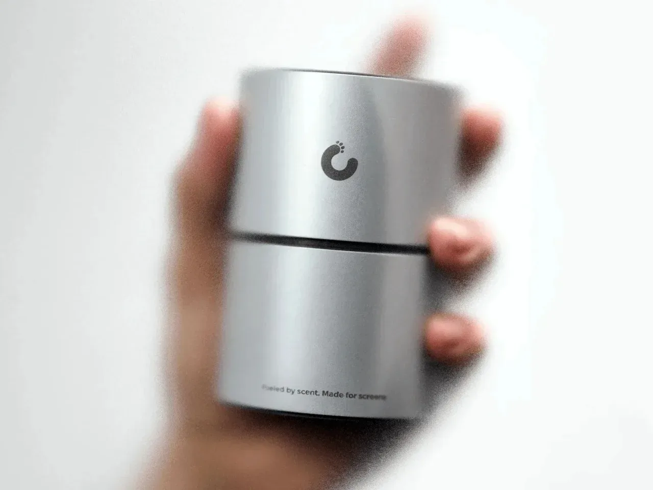 Dišava za vaš MacBook? CleanMyMac je ustvaril luksuzni parfum za čiščenje zaslona
