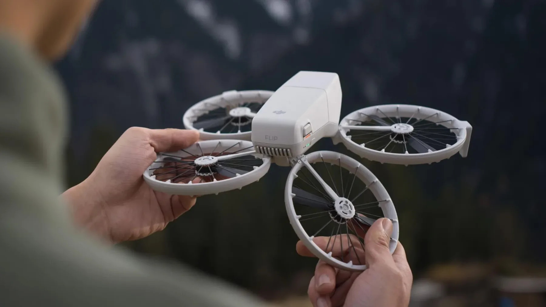 DJI Flip: Revolucija za YouTuberje – je drone, ki ti ne bo izpraznil denarnice