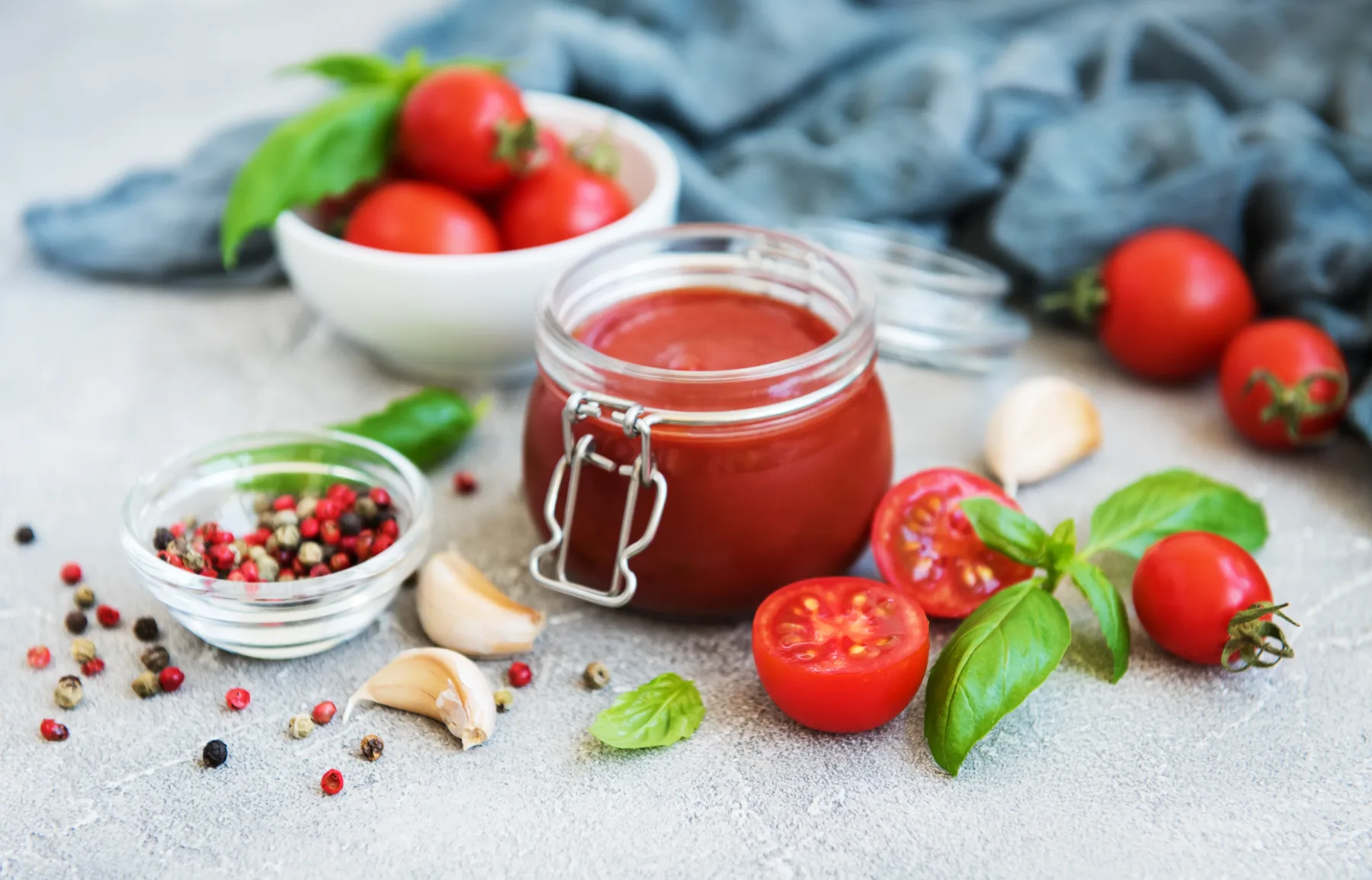 Domač kečap: Preprost recept za popoln okus