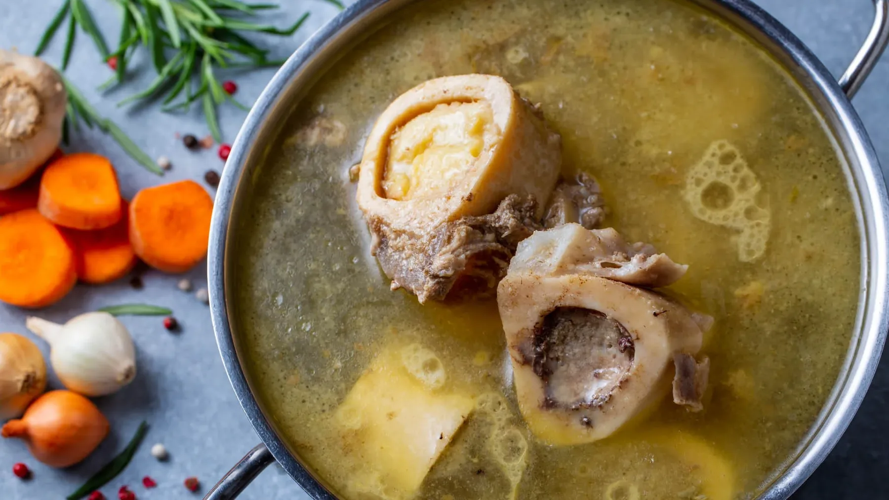 Domači kolagen, ki pomlajuje telo in kožo: recept, ki res deluje in stane 10-krat manj kot kupljeni kolagen