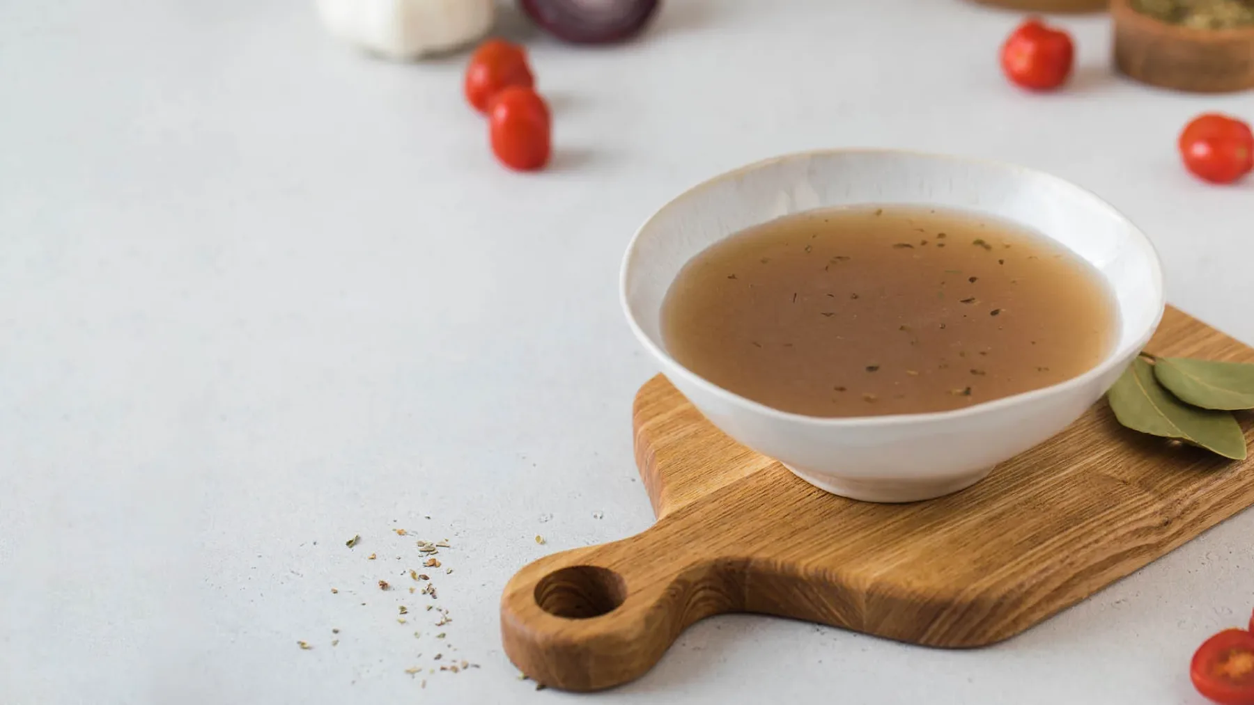 Domači kolagen, ki pomlajuje telo in kožo: recept, ki res deluje in stane 10-krat manj kot kupljeni kolagen