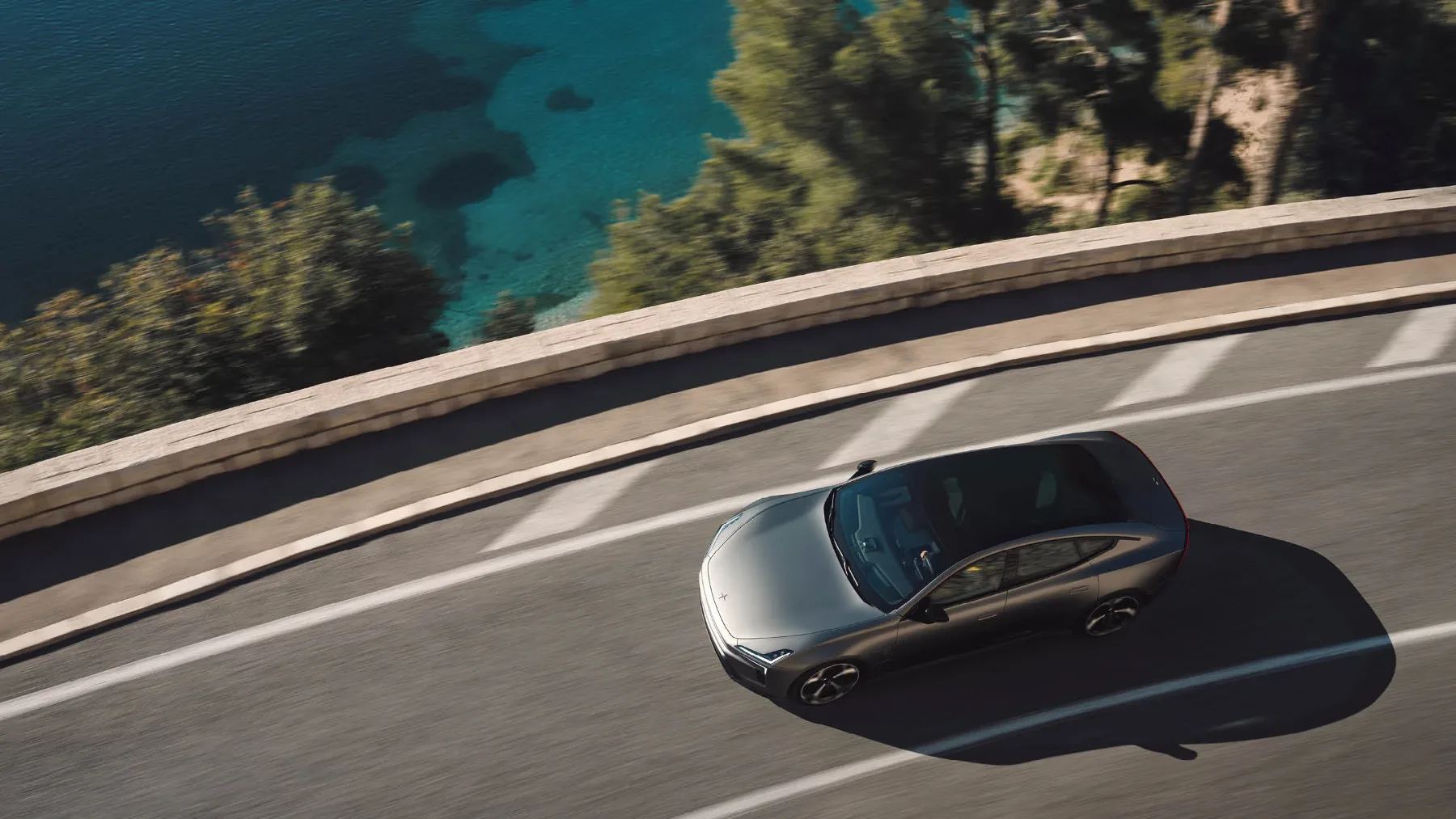 Drugačna lepota – Polestar 5: Švedski električni grand tourer, ki hoče biti Taycanov najhujši tekmec