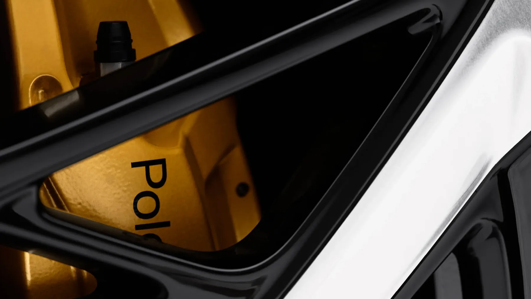 Drugačna lepota – Polestar 5: Švedski električni grand tourer, ki hoče biti Taycanov najhujši tekmec