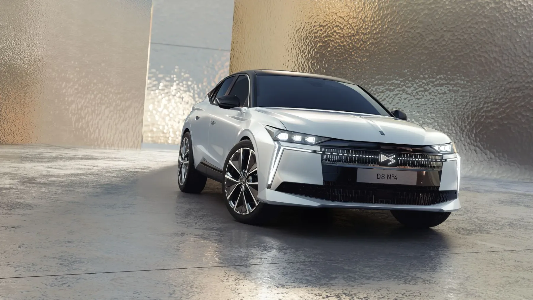 DS N°4 (2025): Električni pariški upornik, ki razkrije novo dobo prestiža