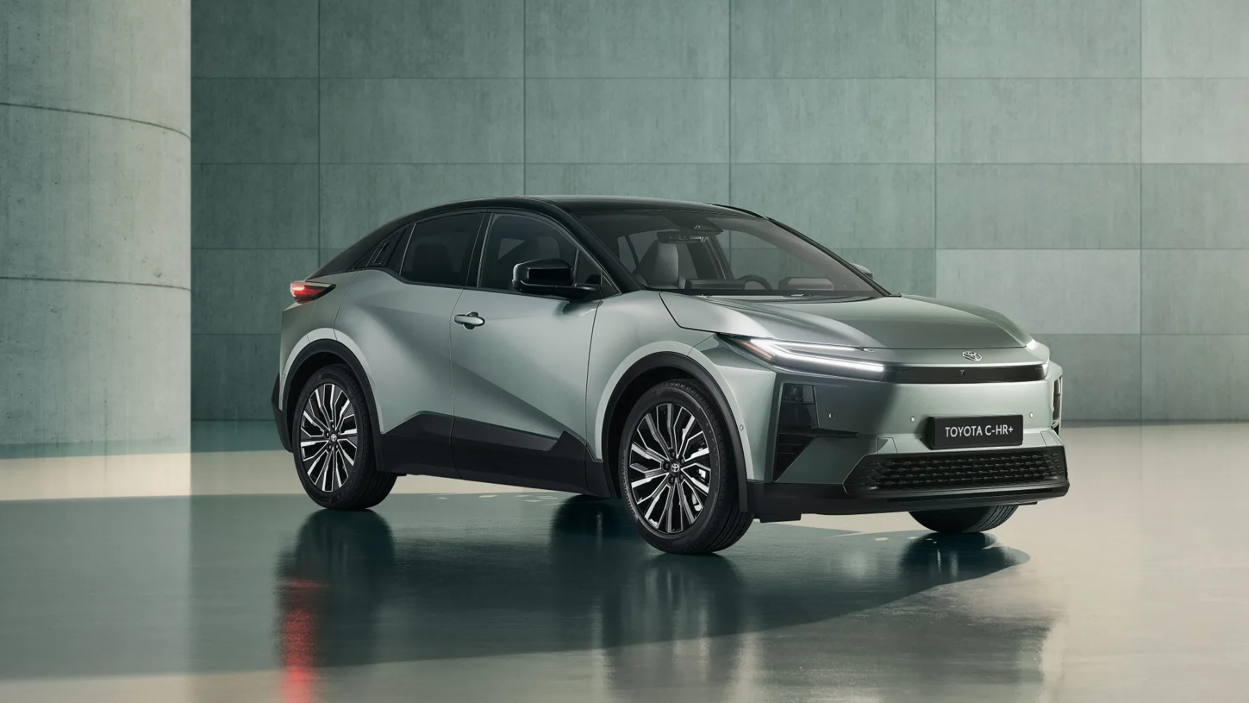 Električna Toyota C-HR+: bo to pravi električni šok za Toyota kupce?