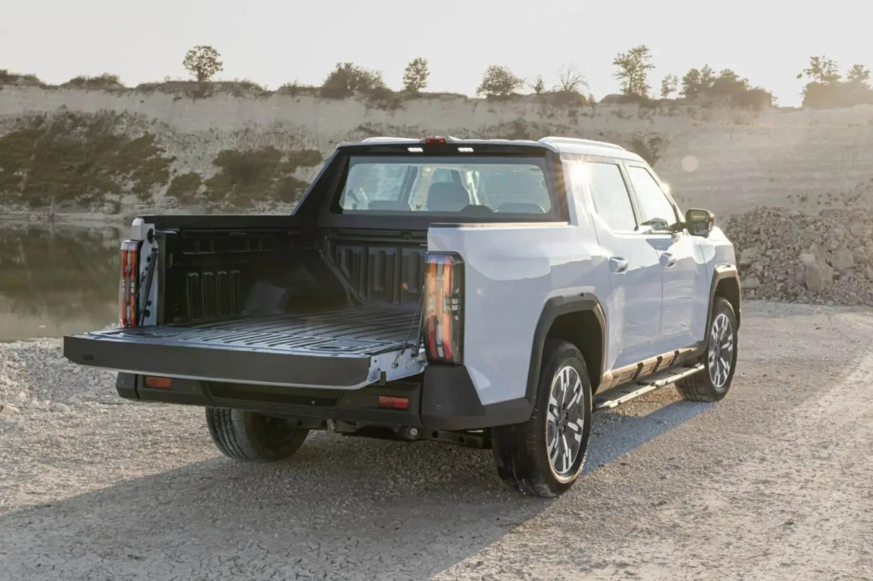 Električni pick‑up Maxus eTerron 9 – je prvi pravi električni 4×4 pick‑up v Evropi