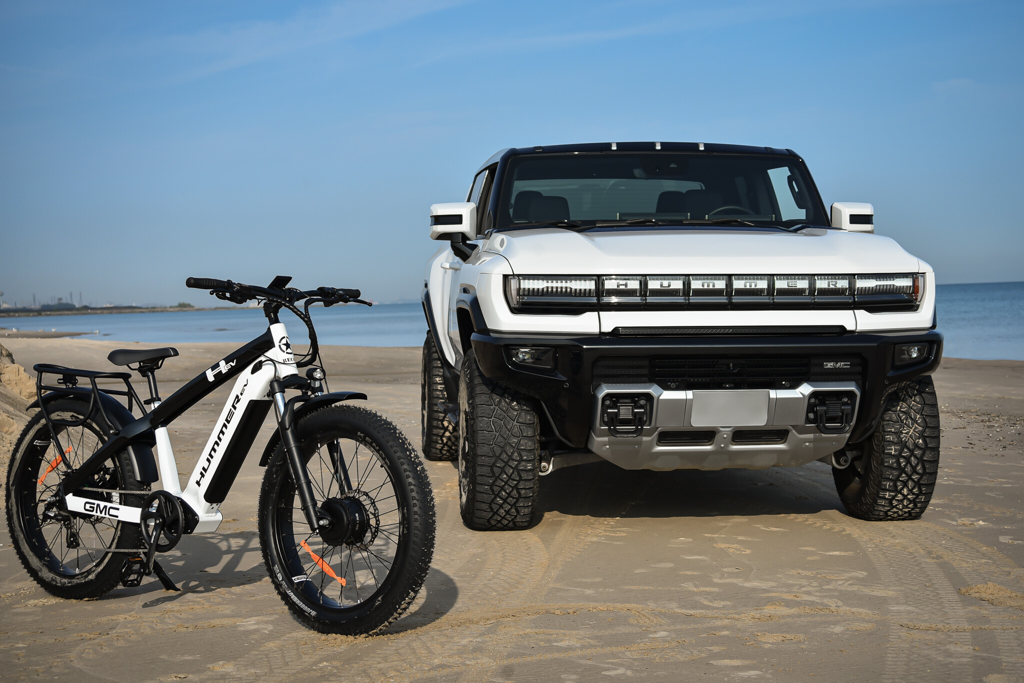GMC Hummer EV All-Wheel-Drive e-Bike; Foto: reconpowerbikes.com