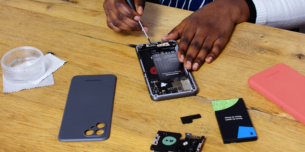 Fairphone 5: Pametni telefon, ki namerava ostati z vami vsaj do leta 2033!