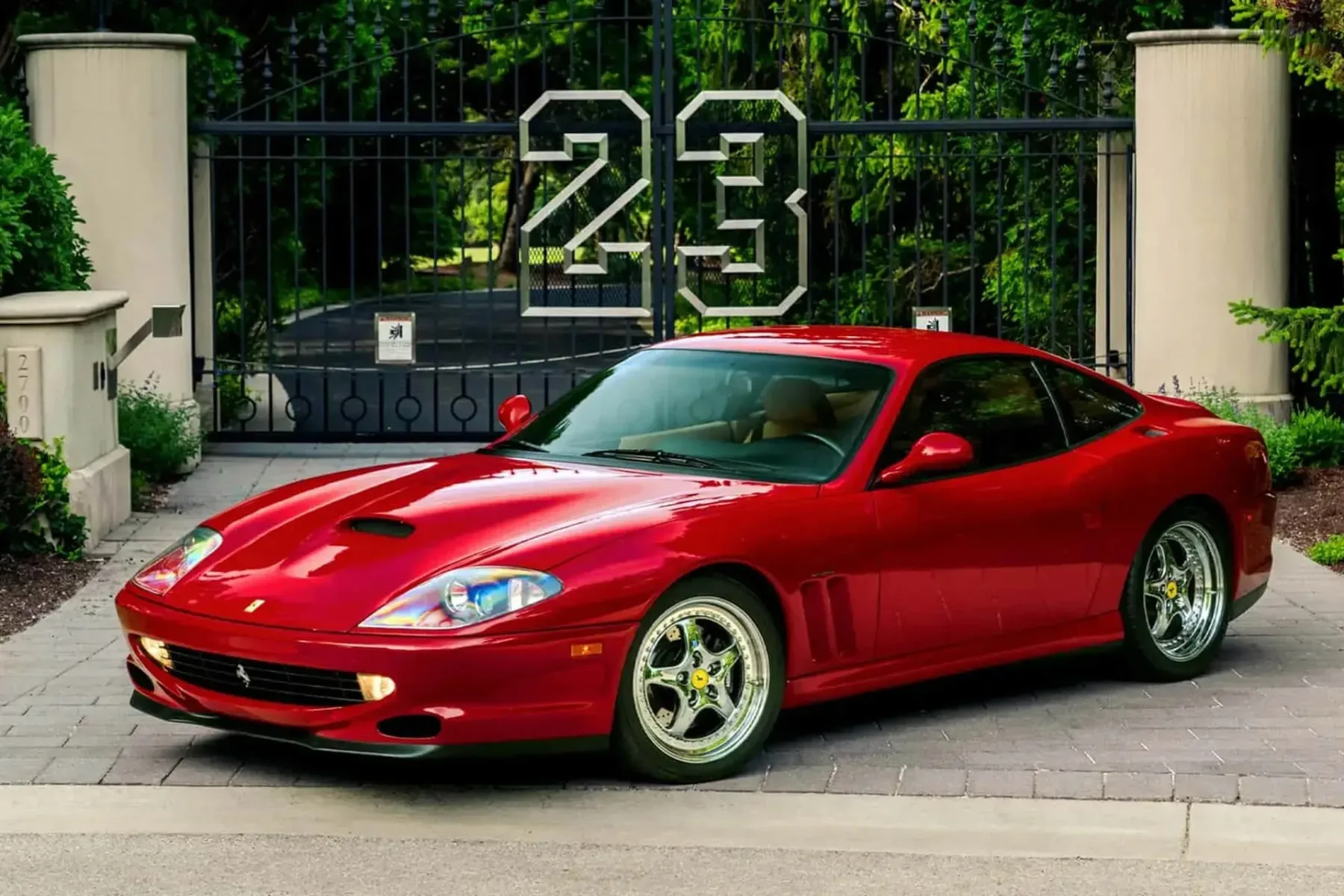 Ferrari 550 Maranello Michaela Jordana prodan za rekordnih 2,7 milijona dolarjev: Ikona z vonjem po zmagah