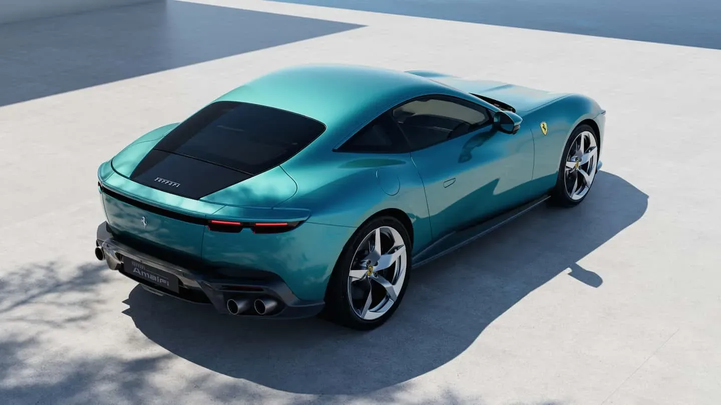 Ferrari Amalfi 2026 – 640 konjev čiste elegance, ki kliče po italijanskih cestah