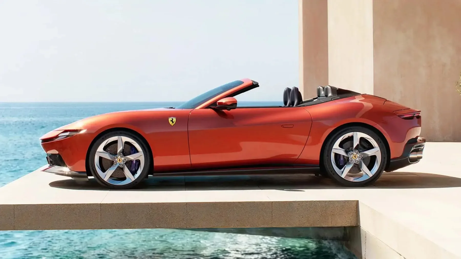 Ferrari Amalfi Spider: Ko popolnemu avtomobilu odrežejo streho in dodajo 631 konjev čiste poezije