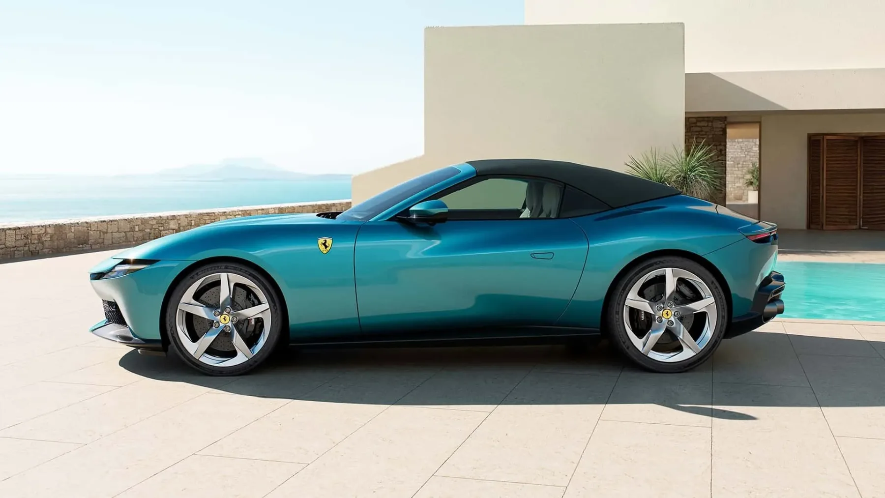 Ferrari Amalfi Spider: Ko popolnemu avtomobilu odrežejo streho in dodajo 631 konjev čiste poezije