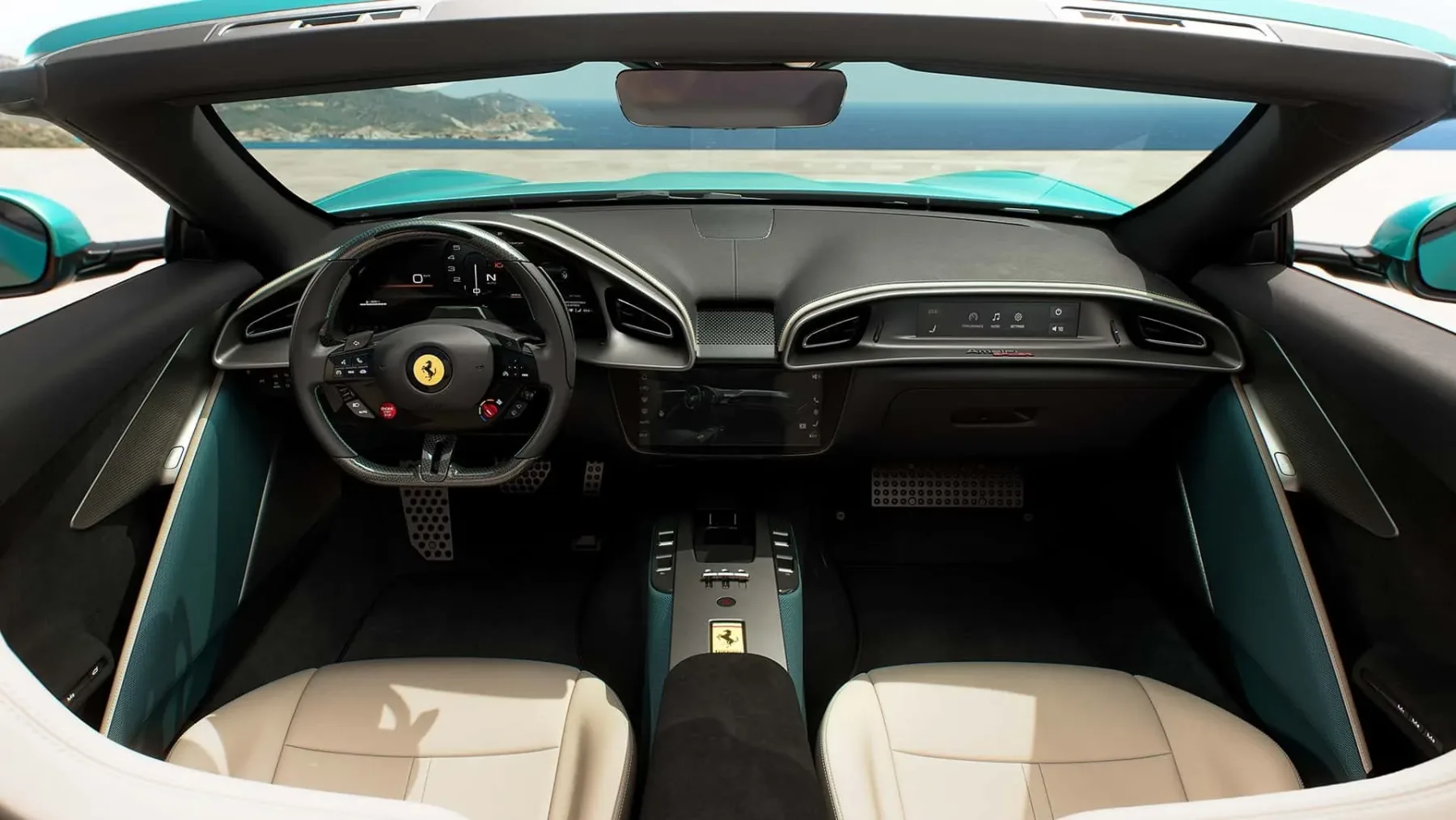 Ferrari Amalfi Spider: Ko popolnemu avtomobilu odrežejo streho in dodajo 631 konjev čiste poezije