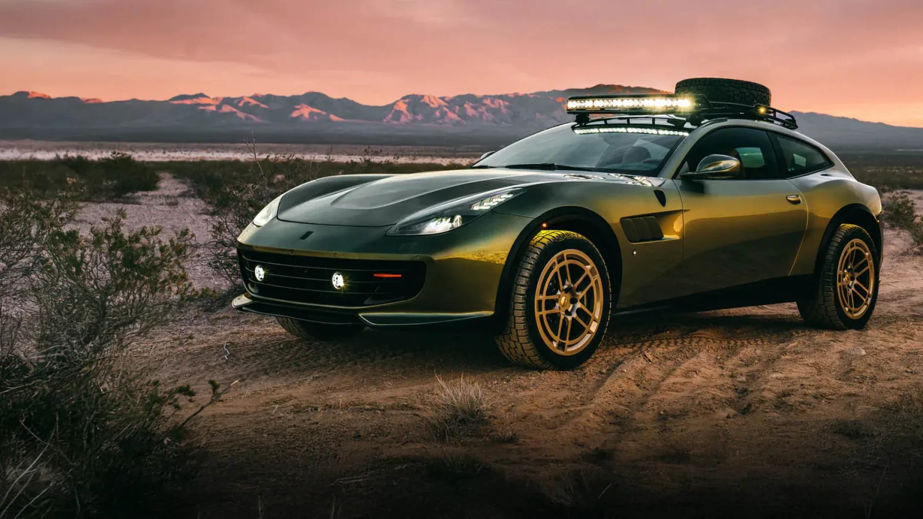 Ferrari GTC4Lusso postane terenska zver: GlasWerks Elevato 2025 prinaša V12 moč na makadam