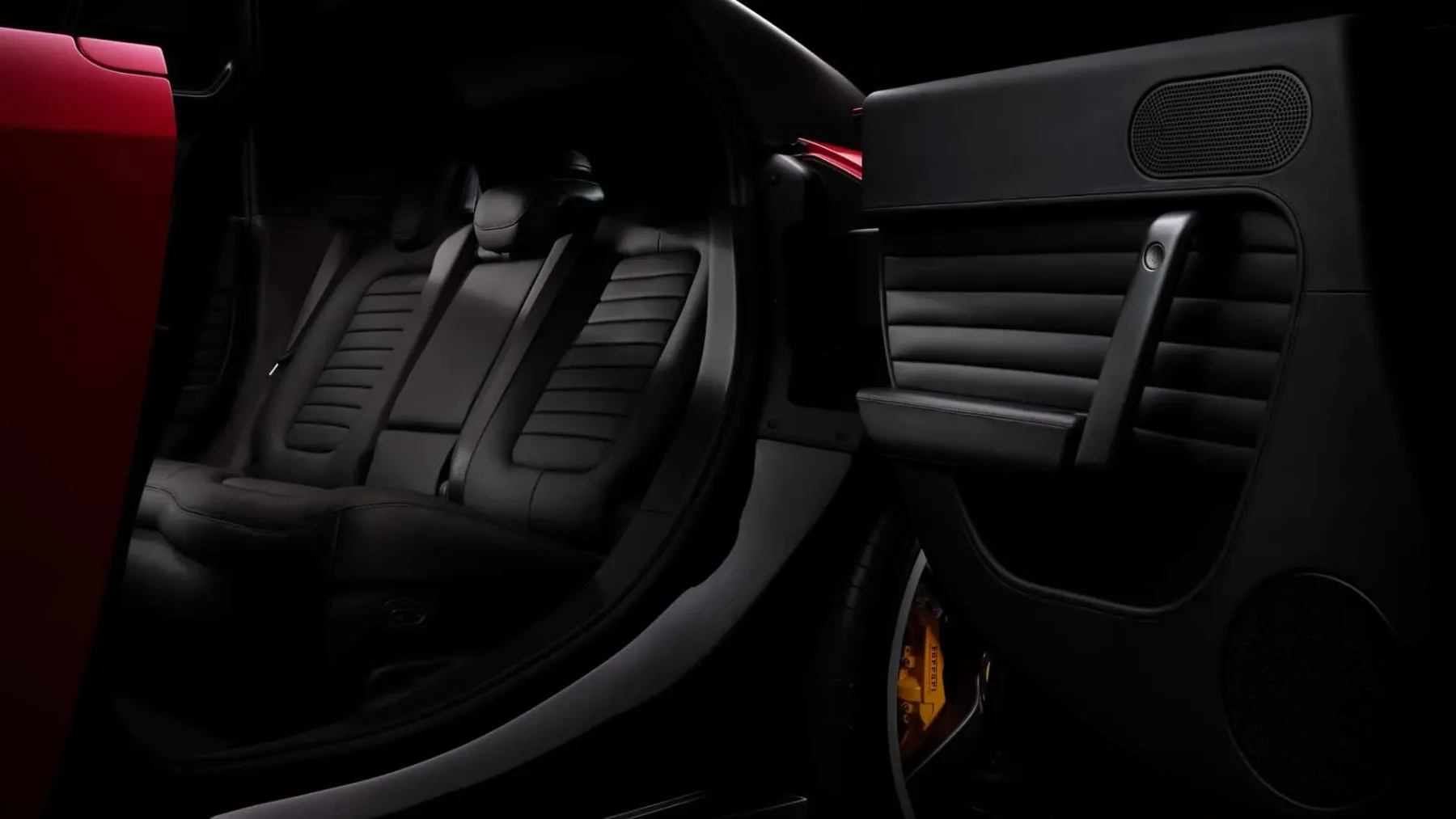 Ferrari Luce: Prvi električni GT iz Maranella z 1.113 konji in podpisom oblikovalca iPhona