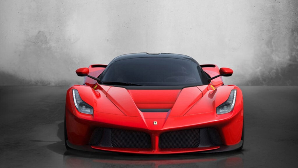 Ferrari s tremi novimi modeli v letu 2024 in rekordno prodajo