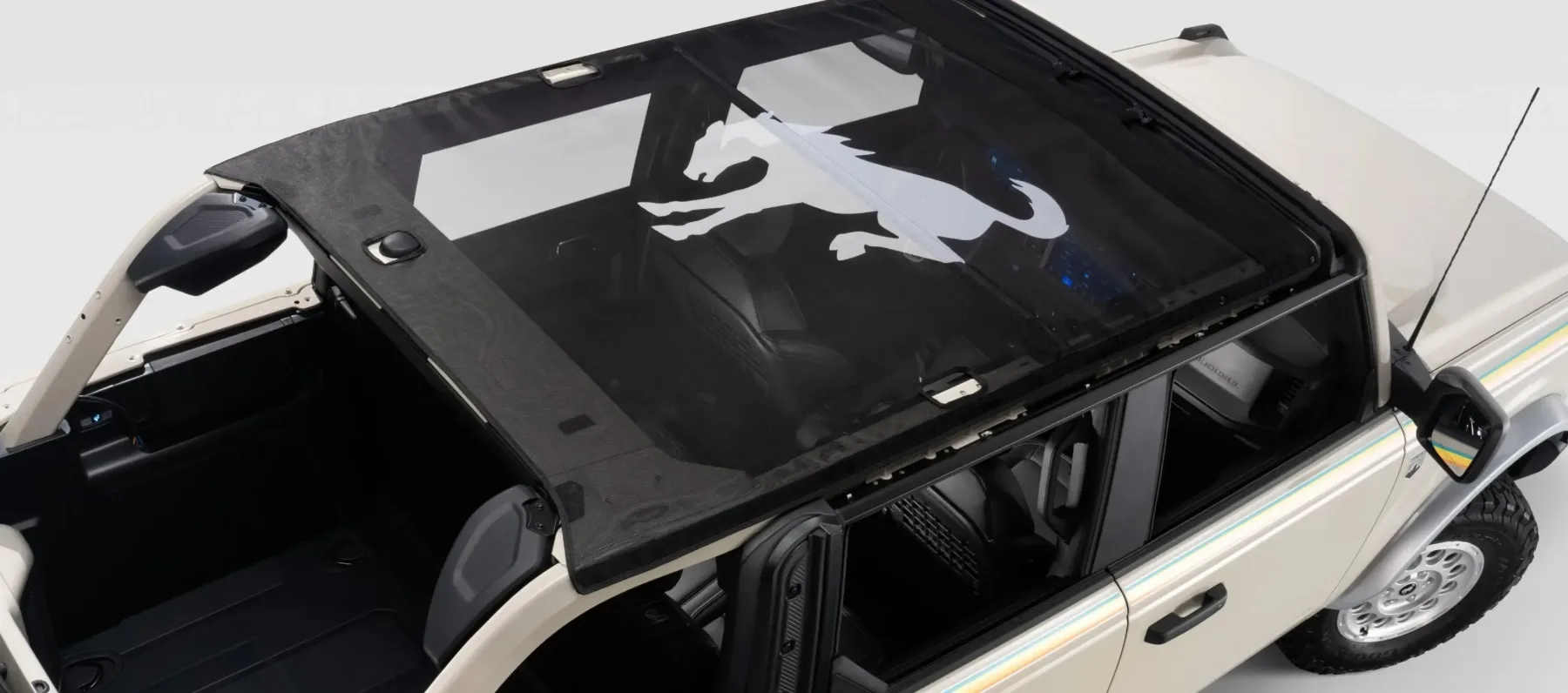 Ford Bronco Coastal Package 2025: terenec za sončne zahode in blatne vzpone