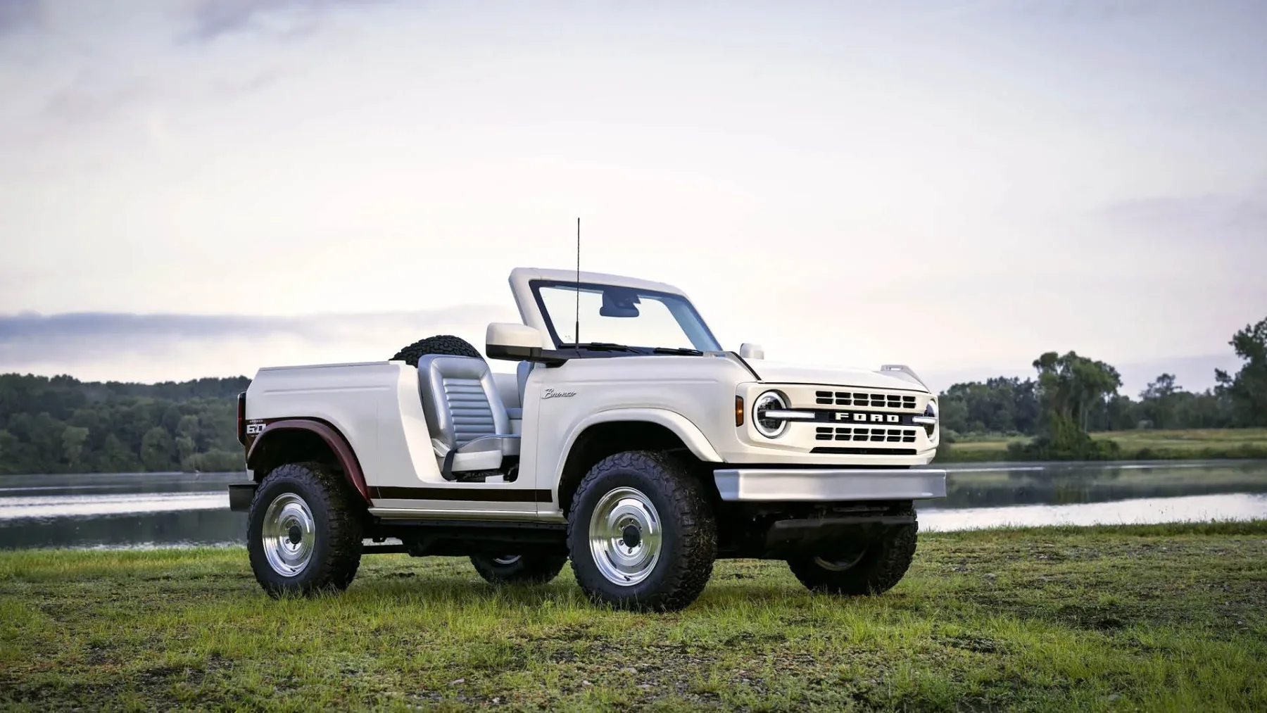 Ford Bronco Roadster Concept – čisti zrak, čiste korenine: radikalno preprost poklon U13 (1966) z Montereyja