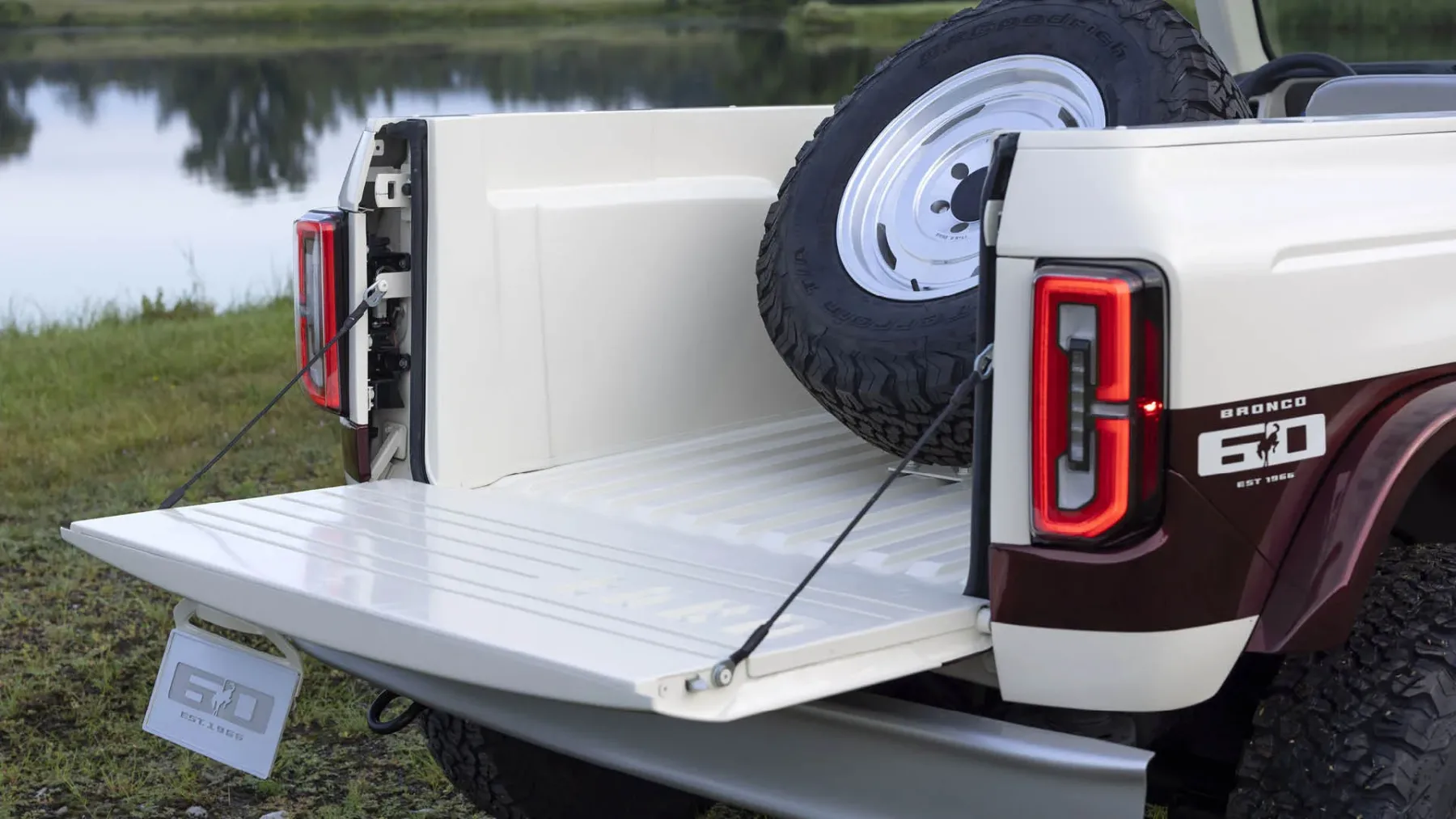 Ford Bronco Roadster Concept – čisti zrak, čiste korenine: radikalno preprost poklon U13 (1966) z Montereyja