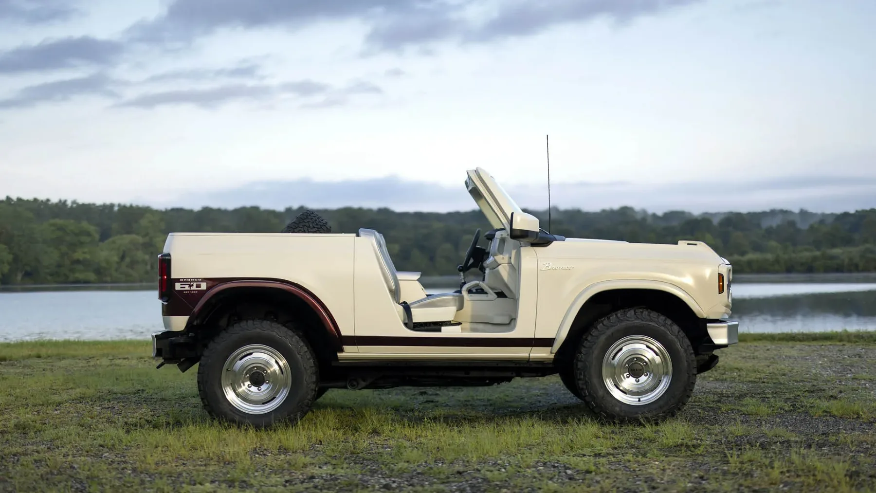 Ford Bronco Roadster Concept – čisti zrak, čiste korenine: radikalno preprost poklon U13 (1966) z Montereyja
