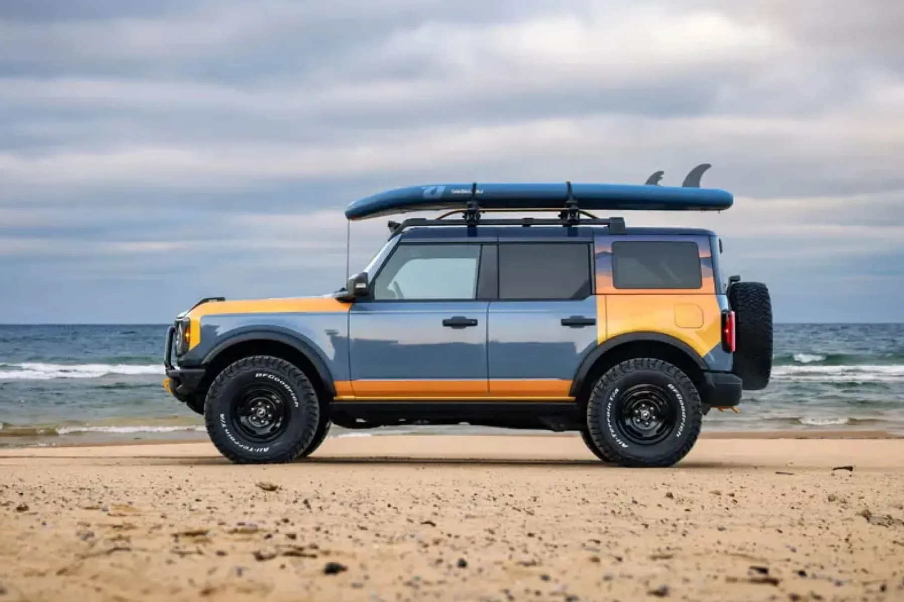 Ford Bronco Silver Lake Dunes: peskovni manifest – “posebna izdaja”, ki si jo sestaviš sam iz kataloga Ford Performance