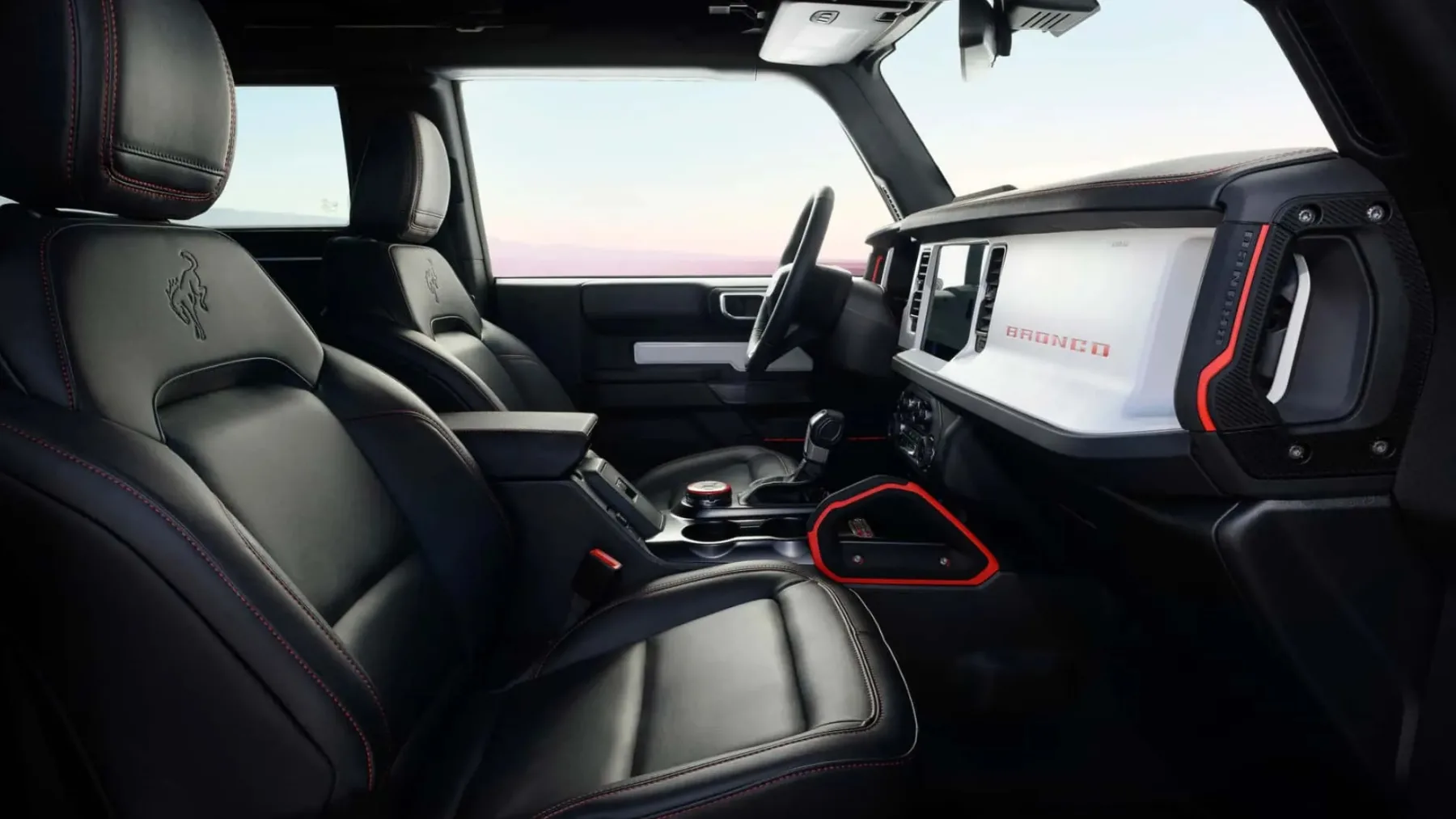 Ford Bronco Stroppe 2025: Najcenejša dvo-vratna zverina z V6, ki te stane kot majhna garsonjera