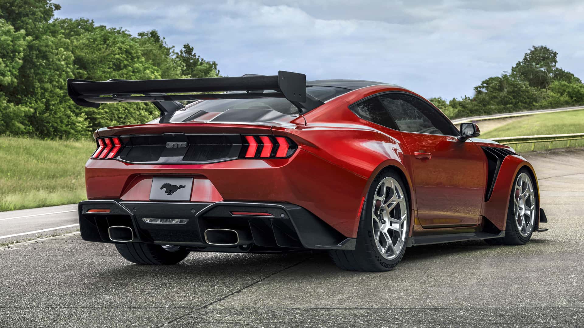 Ford Mustang GTD: ameriški super športnik za 325.000 dolarjev