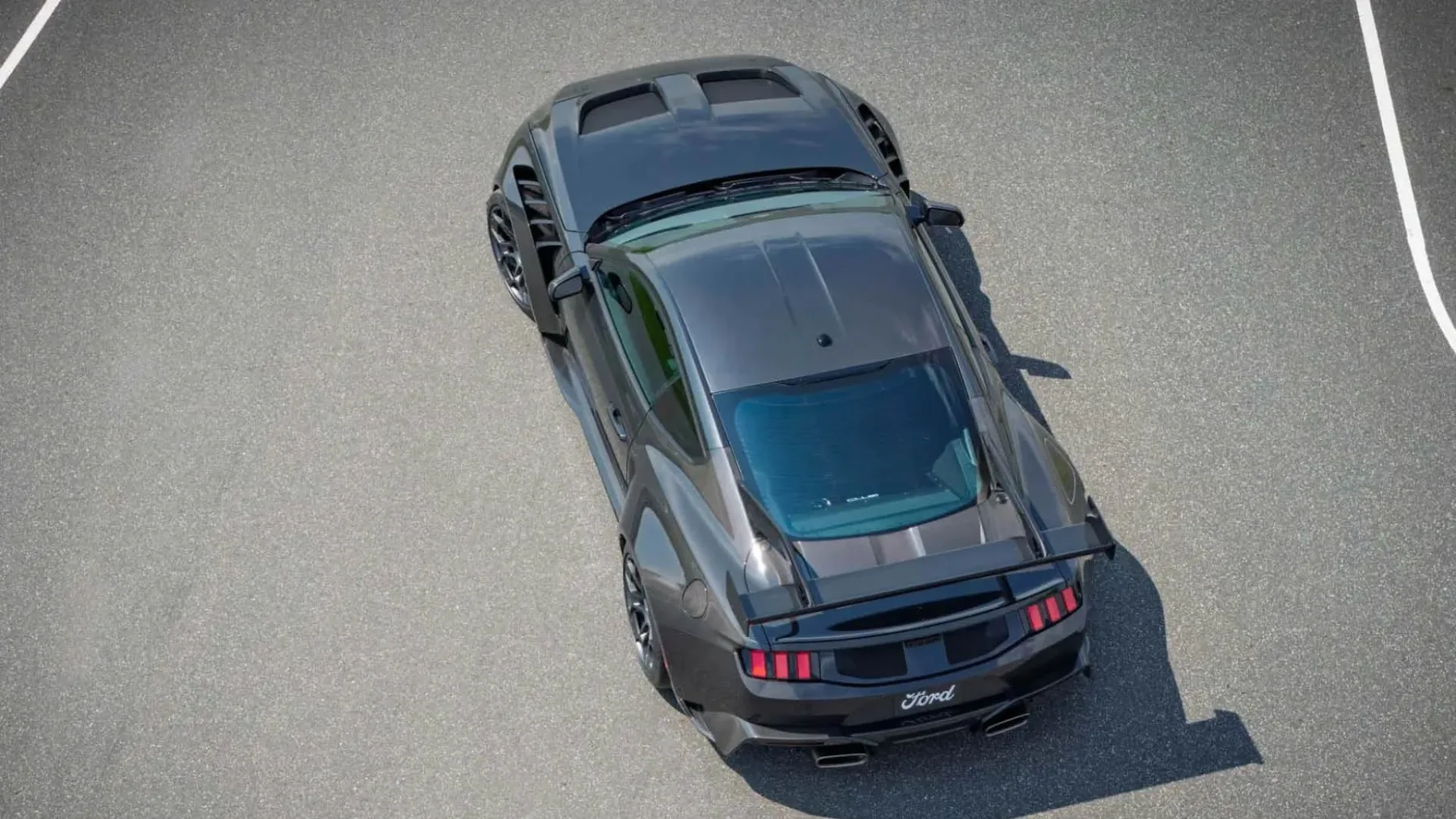 Ford Mustang GTD Liquid Carbon: ko poni sleče barvo in pokaže čisti karbon