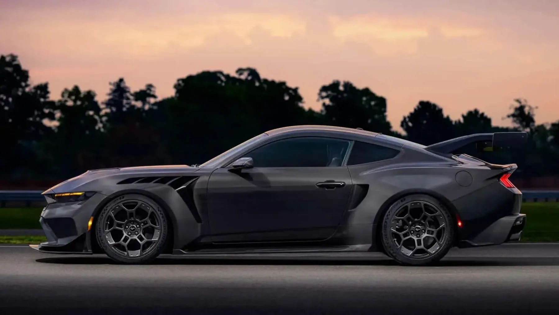 Ford Mustang GTD Liquid Carbon: ko poni sleče barvo in pokaže čisti karbon