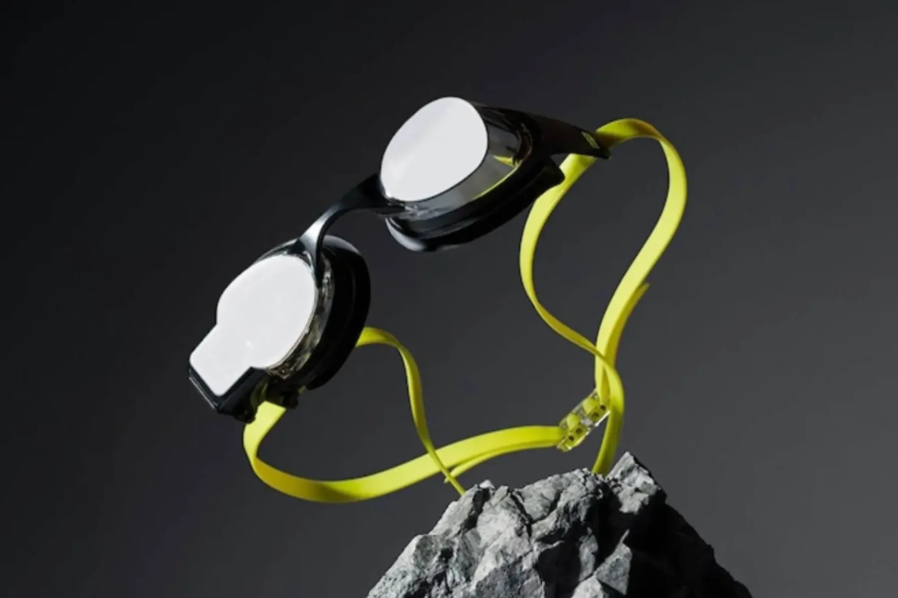 Form Smart Swim 2 Pro: Pametna plavalne očala s supermočjo Gorilla Glass