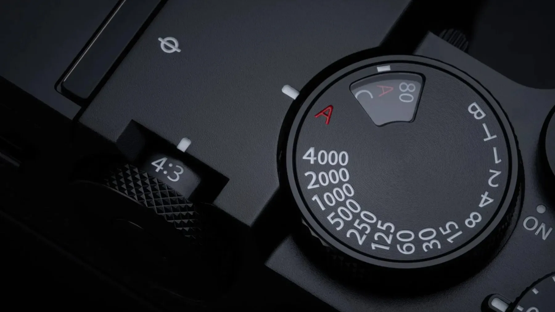 Fujifilm GFX100RF: Najbolj futuristična retro kamera doslej