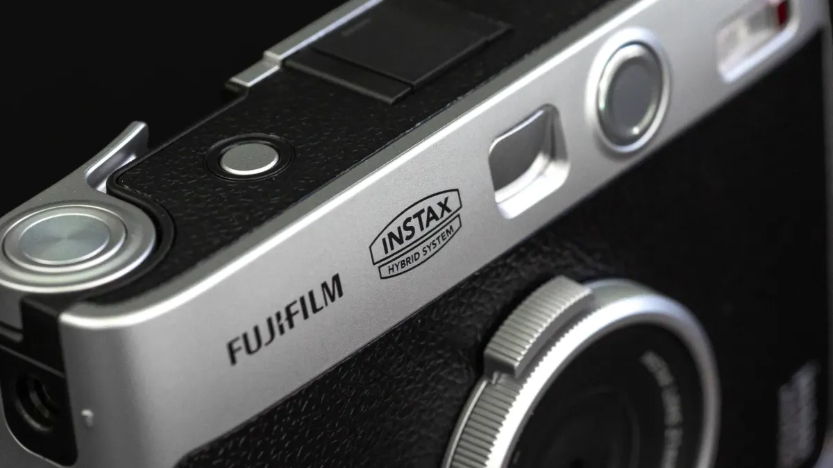 Fujifilm Instax Mini Evo 2 retro fotoaparat