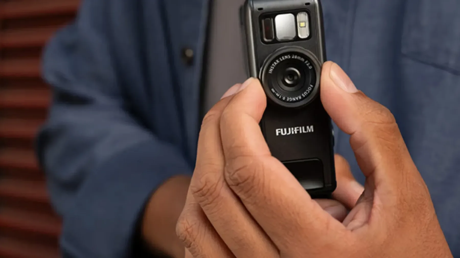 Fujifilm Instax Mini Evo Cinema: Časovni stroj, ki tiska video – in to je najboljša neumnost leta 2026
