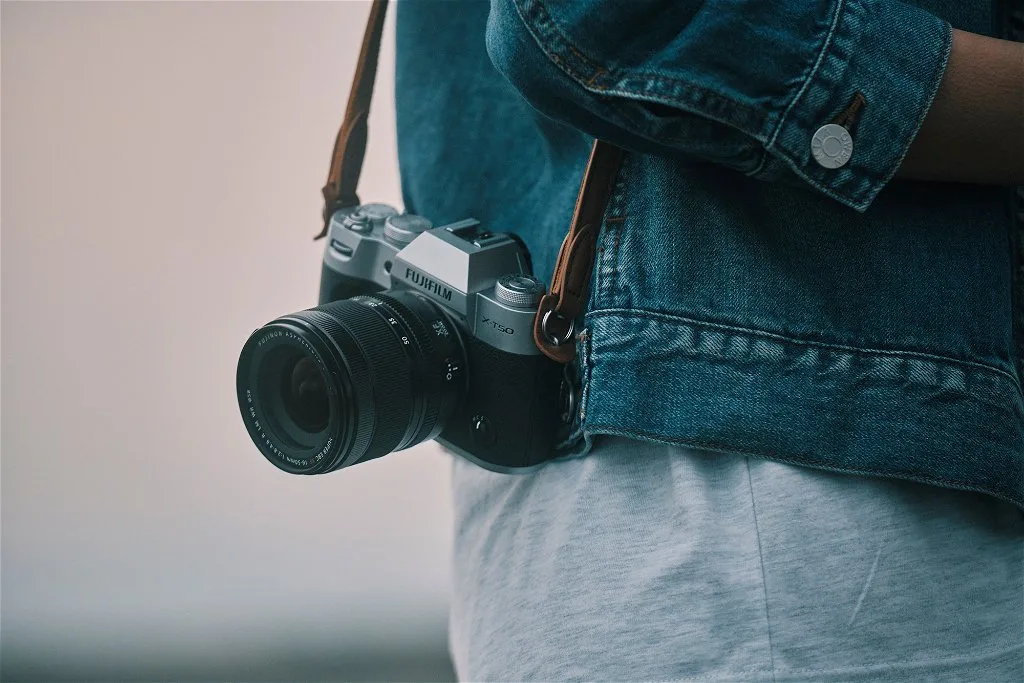 Fujifilm X-T50: brezzrcalni fotoaparat, ki prinaša filmsko magijo v digitalno dobo