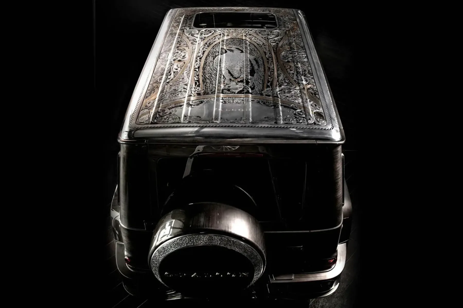 G-Falcon Carlex: Mercedes G63 spremenjen ekstravagantno lovsko skulpturo – ker zakaj pa ne?