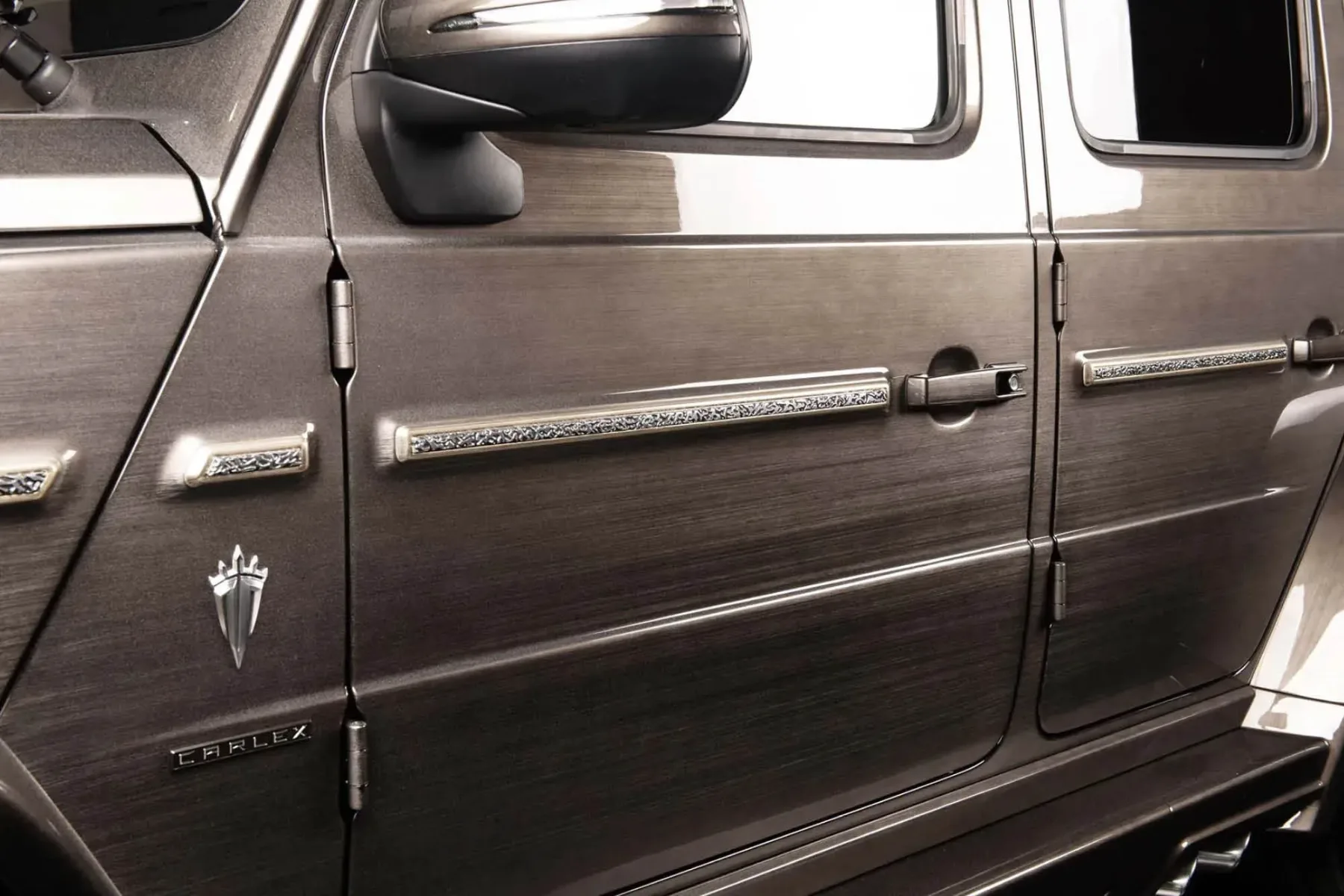 G-Falcon Carlex: Mercedes G63 spremenjen ekstravagantno lovsko skulpturo – ker zakaj pa ne?