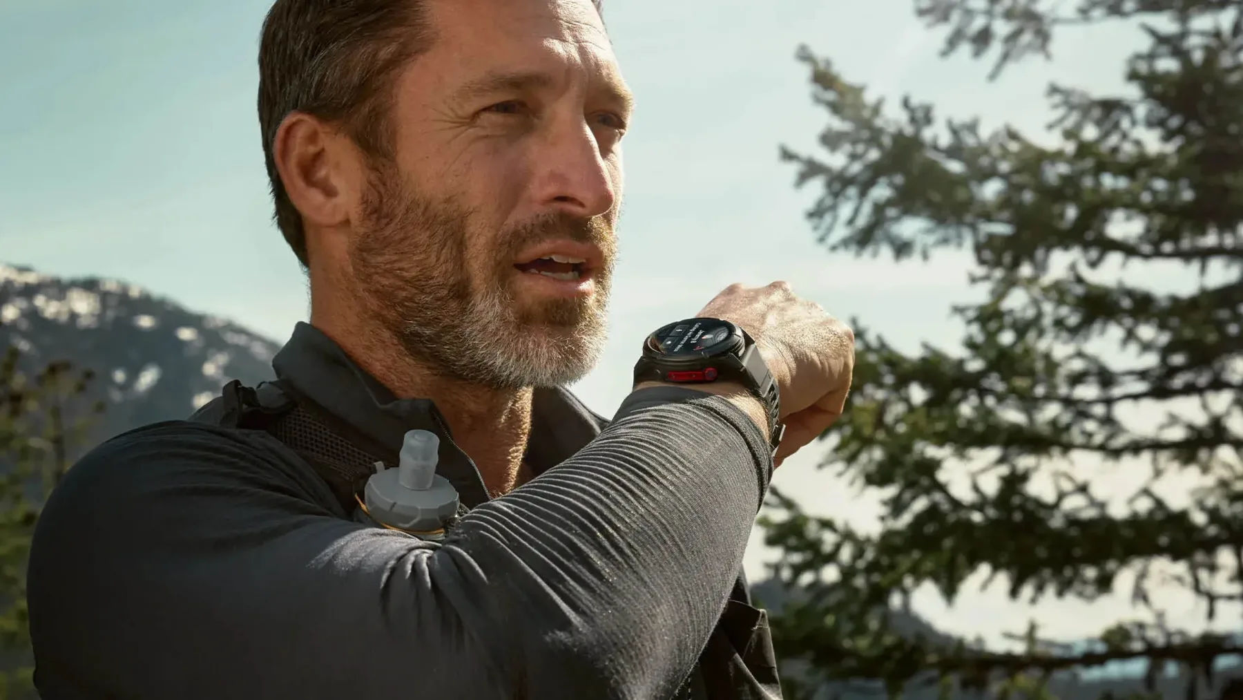 Garmin Fenix 8 Pro: satelitska ura za skoraj 2.000 evrov, ki (skoraj) zamenja telefon