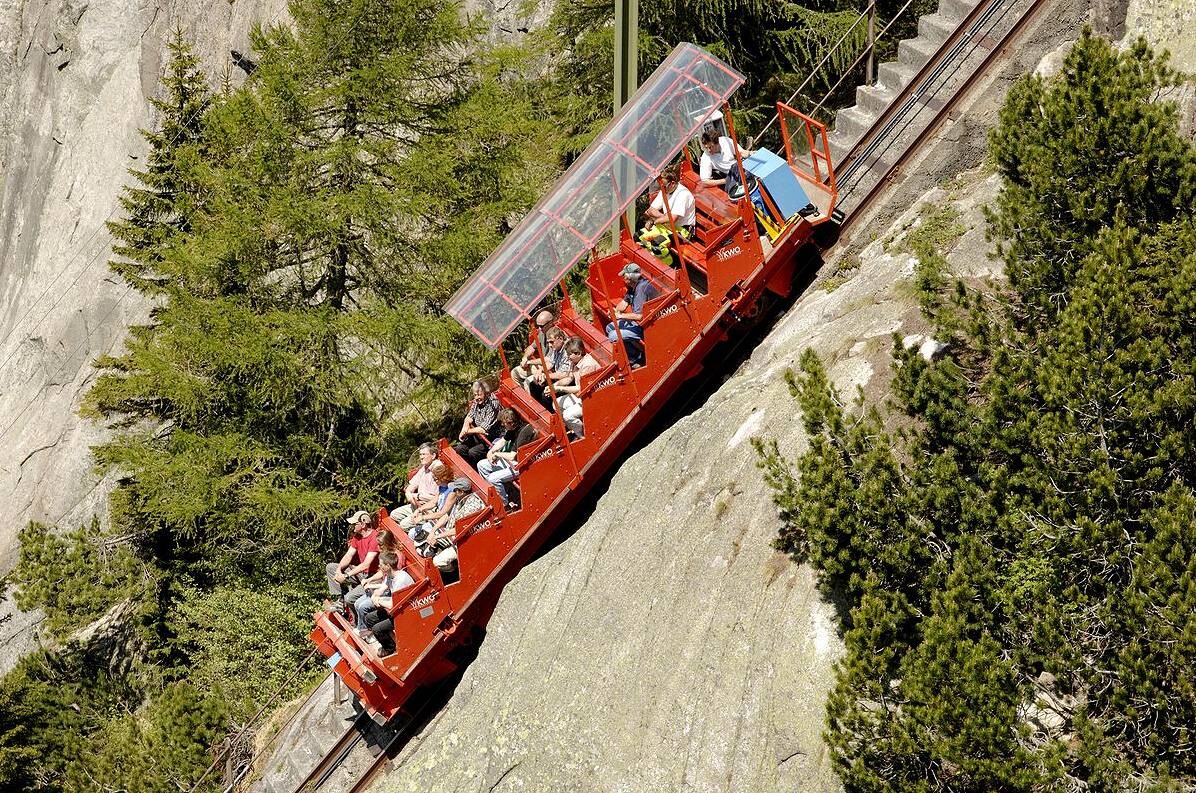 Gelmerbahn (Švica): najvišja vzpenjača z najlepšim razgledom na švicarske Alpe