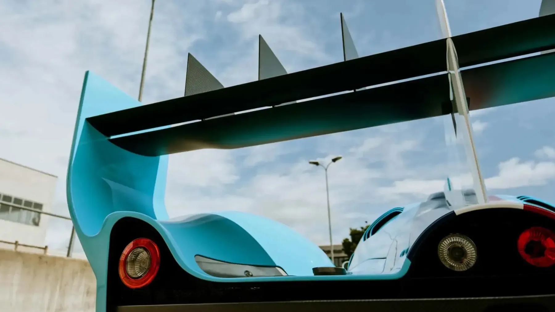 Glickenhaus SCG 007S: Ko Le Mans hiperavto zapelje na cesto